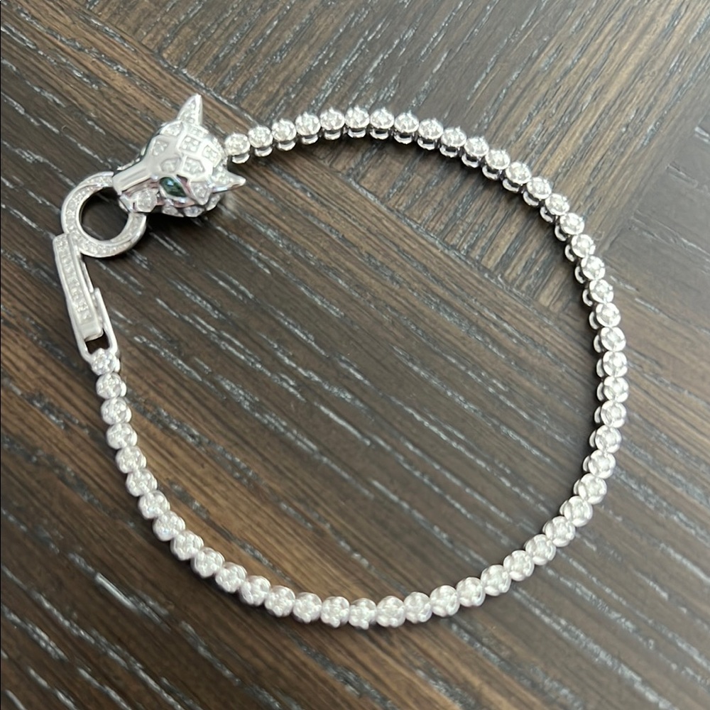 Natural Diamonds and White Gold Bracelet with Panther Head and Tsavorite Eyes